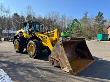 Wheel loader KOMATSU WA320-8