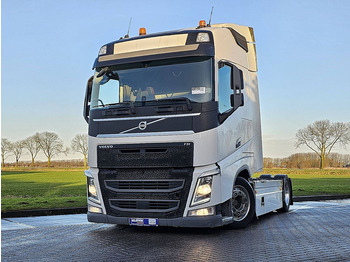 Tractor unit VOLVO FH 460