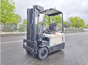 Electric forklift CROWN