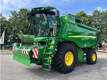 Combine harvester JOHN DEERE T660