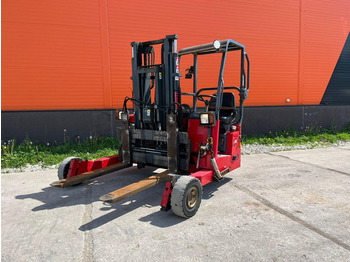 Truck mounted forklift Moffett M4 25.3 PF: picture 3
