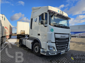 Tractor unit DAF XF 460