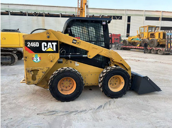 Skid steer loader CATERPILLAR