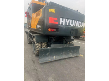 Wheel excavator HYUNDAI