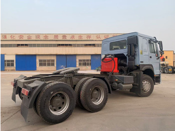 Tractor unit SINOTRUK HOWO