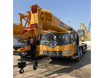 Mobile crane XCMG