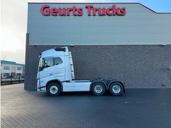 Tractor unit VOLVO FH16 750