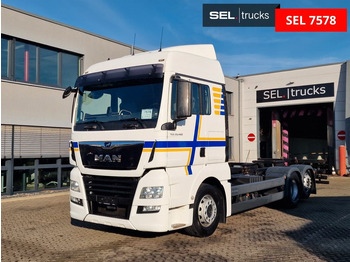 Container transporter/ Swap body truck MAN TGX 26.460