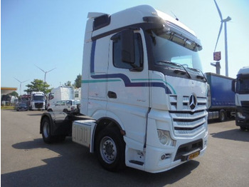 Tractor unit Mercedes-Benz Actros 1843: picture 3