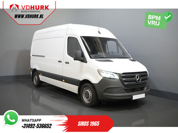 Small van MERCEDES-BENZ Sprinter 211