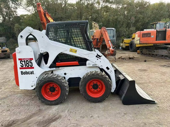 Skid steer loader BOBCAT S185