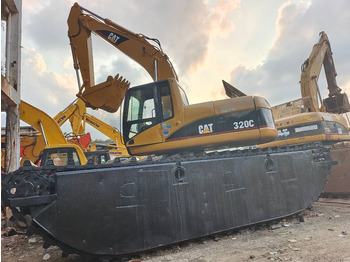 Amphibious excavator CATERPILLAR 320C