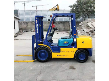 Diesel forklift Komatsu FD30T: picture 2