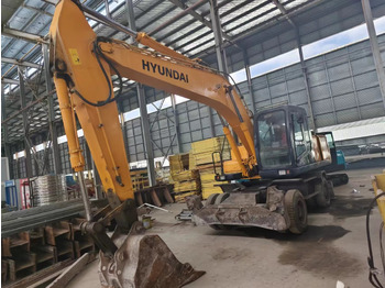 Wheel excavator HYUNDAI