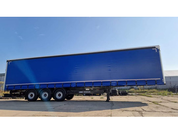 Curtainsider semi-trailer