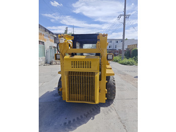 Skid steer loader CATERPILLAR 226C: picture 3