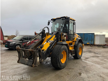 Wheel loader JCB