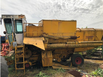 Combine harvester CLAAS Dominator