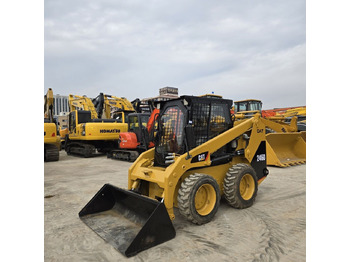 Skid steer loader CATERPILLAR