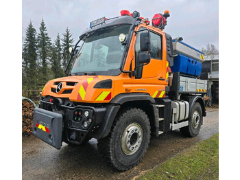 Municipal/ Special vehicle UNIMOG