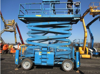 Scissor lift GENIE