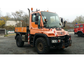 Municipal/ Special vehicle UNIMOG U300