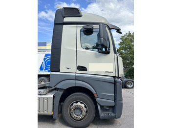 Container transporter/ Swap body truck Mercedes 3 x Actros 2542 LL BDF Standard 6x2: picture 3