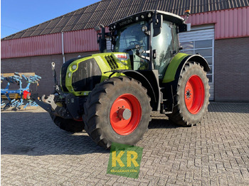 Farm tractor CLAAS Arion 530