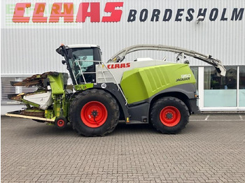 Forage harvester CLAAS Jaguar 950