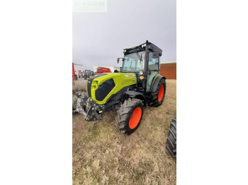 Farm tractor CLAAS Nexos