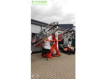 Tractor mounted sprayer KUHN