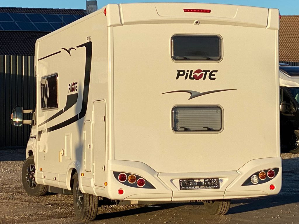 Semi-integrated motorhome Pilote P 706 S für 6 Personen, SAT,Navi ec.: picture 7