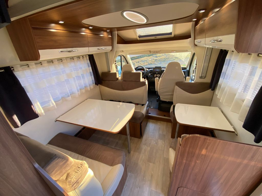 Semi-integrated motorhome Pilote P 706 S für 6 Personen, SAT,Navi ec.: picture 15