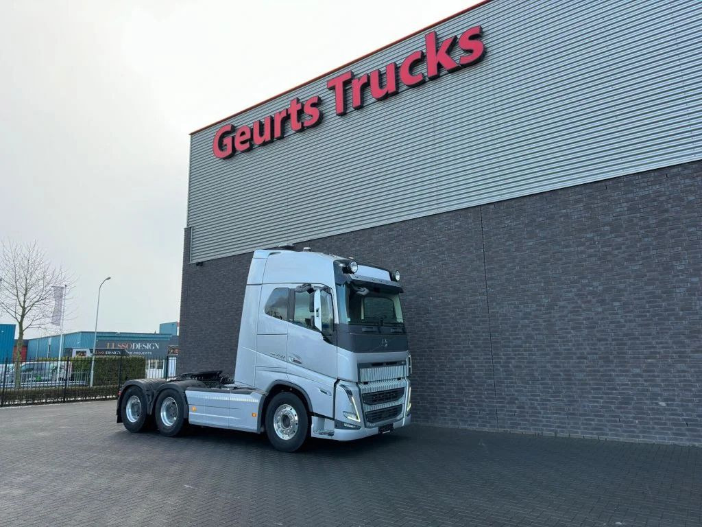 Tractor unit Volvo FH 16.750 6X4 TREKKER/TRACTOR/SZM EURO 6 HYDRAUL: picture 6