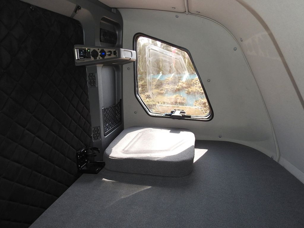 New Curtain side van Iveco DAILY 35S18 PRITSCHE PLANE 10 PALETTEN AUFZUG: picture 29