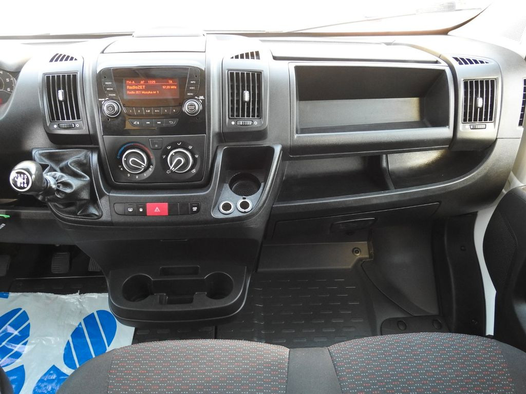 Peugeot BOXER PRITSCHE DOPPELKABINE DOKA 7 SITZE  leasing Peugeot BOXER PRITSCHE DOPPELKABINE DOKA 7 SITZE: picture 24
