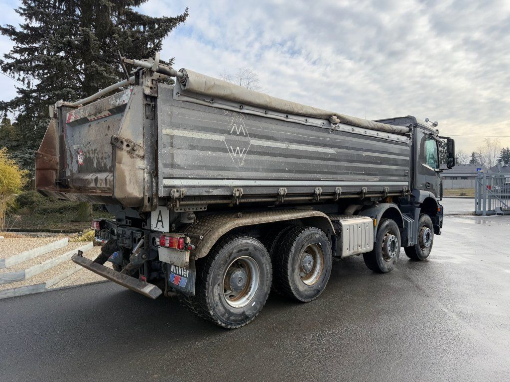 Tipper Mercedes-Benz 3243 Arocs 8x4 S3 Euro 6: picture 6