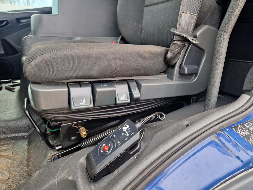 Curtain side truck MERCEDES-BENZ ATEGO 1218: picture 18