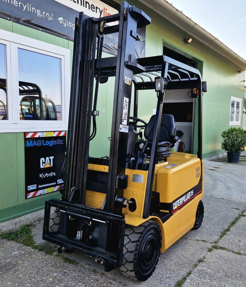 Reach truck Caterpillar EP25: picture 8