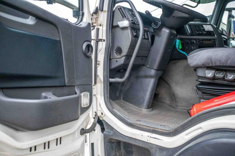 Curtain side truck Volvo FM 330+10 pneus/tires-intarder: picture 8