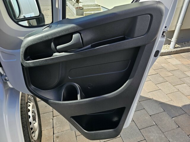 Panel van FIAT Ducato 35 MAXI L5H2 140 15m³ Serie10 9.2 Safety: picture 17