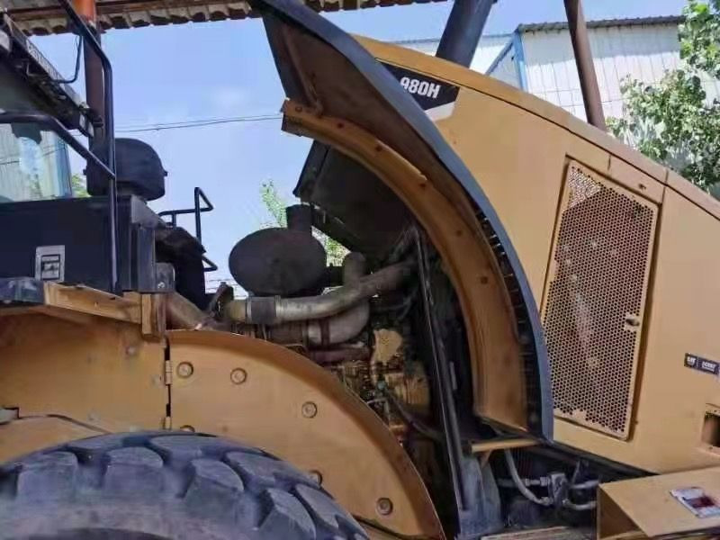 Wheel loader Caterpillar 980H: picture 7