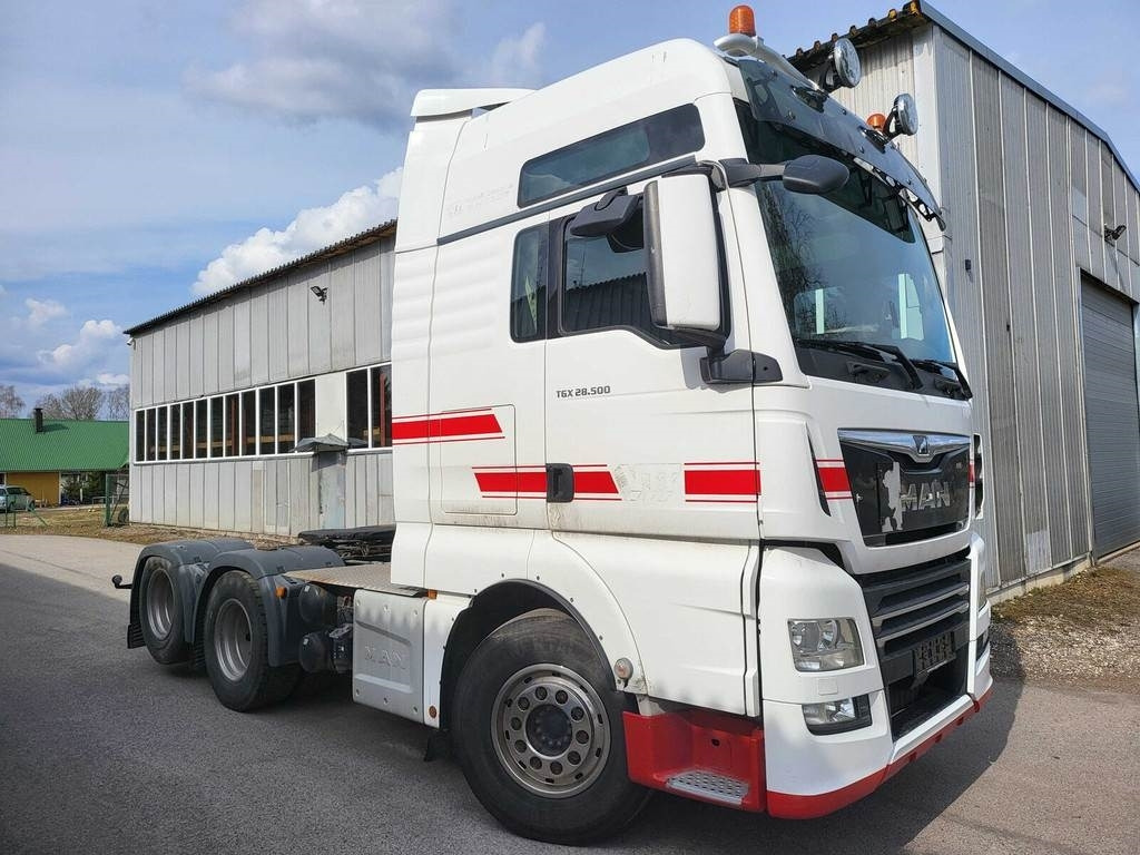 Tractor unit MAN TGX 28.500 6X2: picture 7