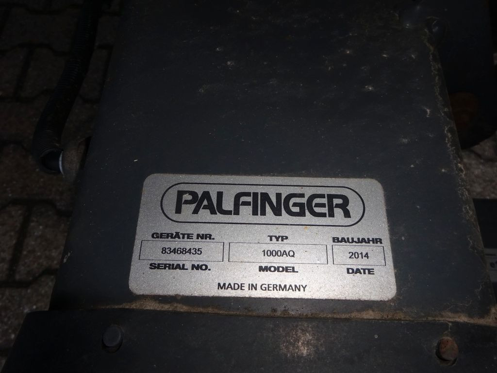 Closed box van DAF LF 220 Koffer mit Palfinger LBW 4x2: picture 11