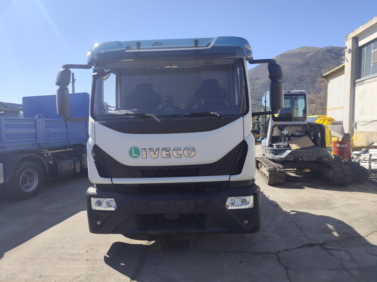 Crane truck IVECO EUROCARGO 140-250: picture 31