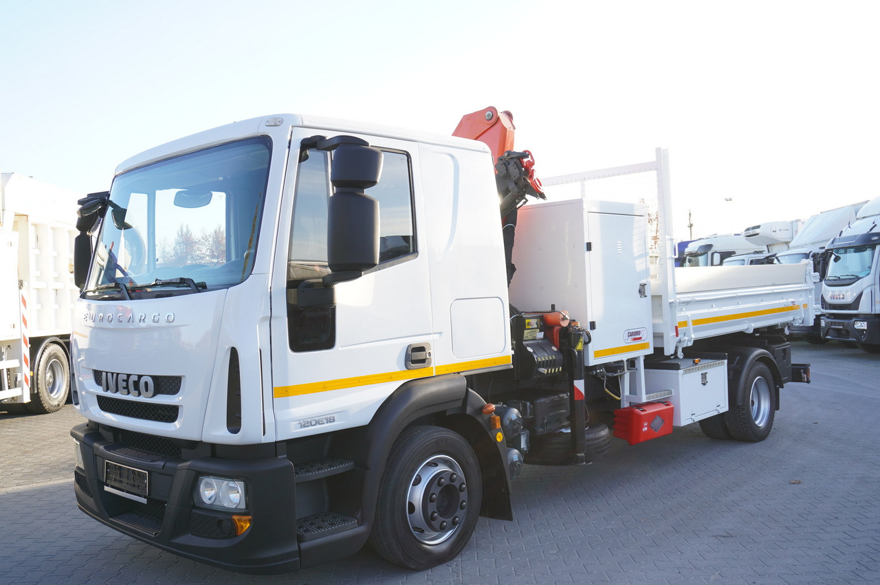 Crane truck IVECO Eurocargo 120E18 Crane Palfinger / 3-way tipper / sleeper cab: picture 6