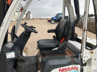 Forklift NISSAN UNICARRIERS Y1D2A25Q (Inoperable): picture 10