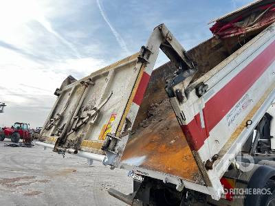 Tipper RENAULT C440 8x4 Camion Bi-Benne: picture 32